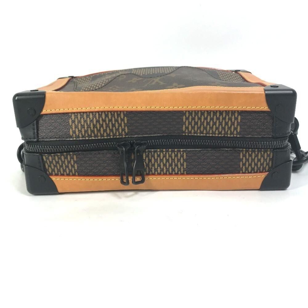 Louis Vuitton Shoulder Bags