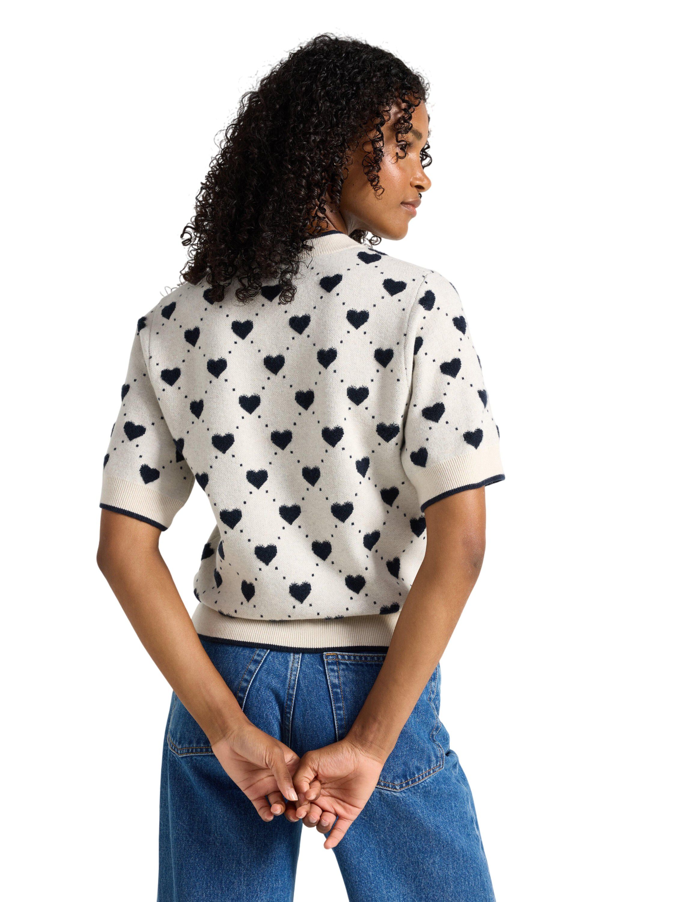 Finstickad tr&ouml;ja med kort &auml;rm, av