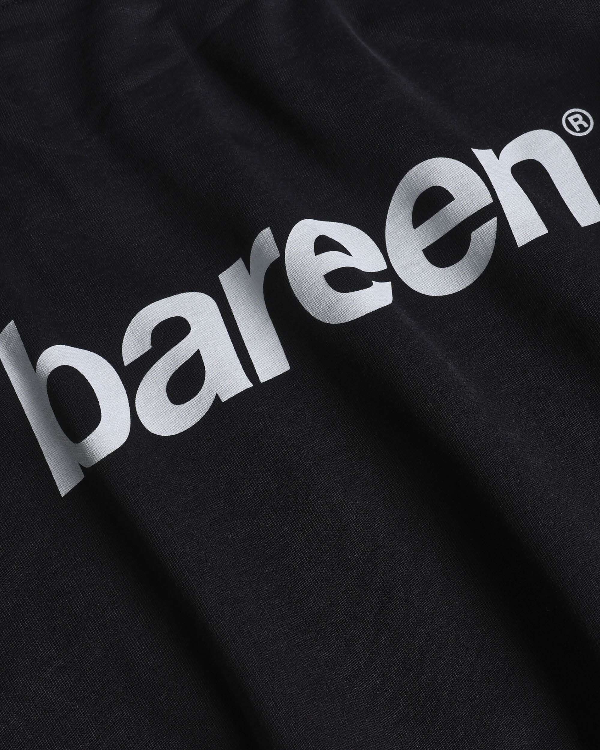 Oversized Hoodie Logo