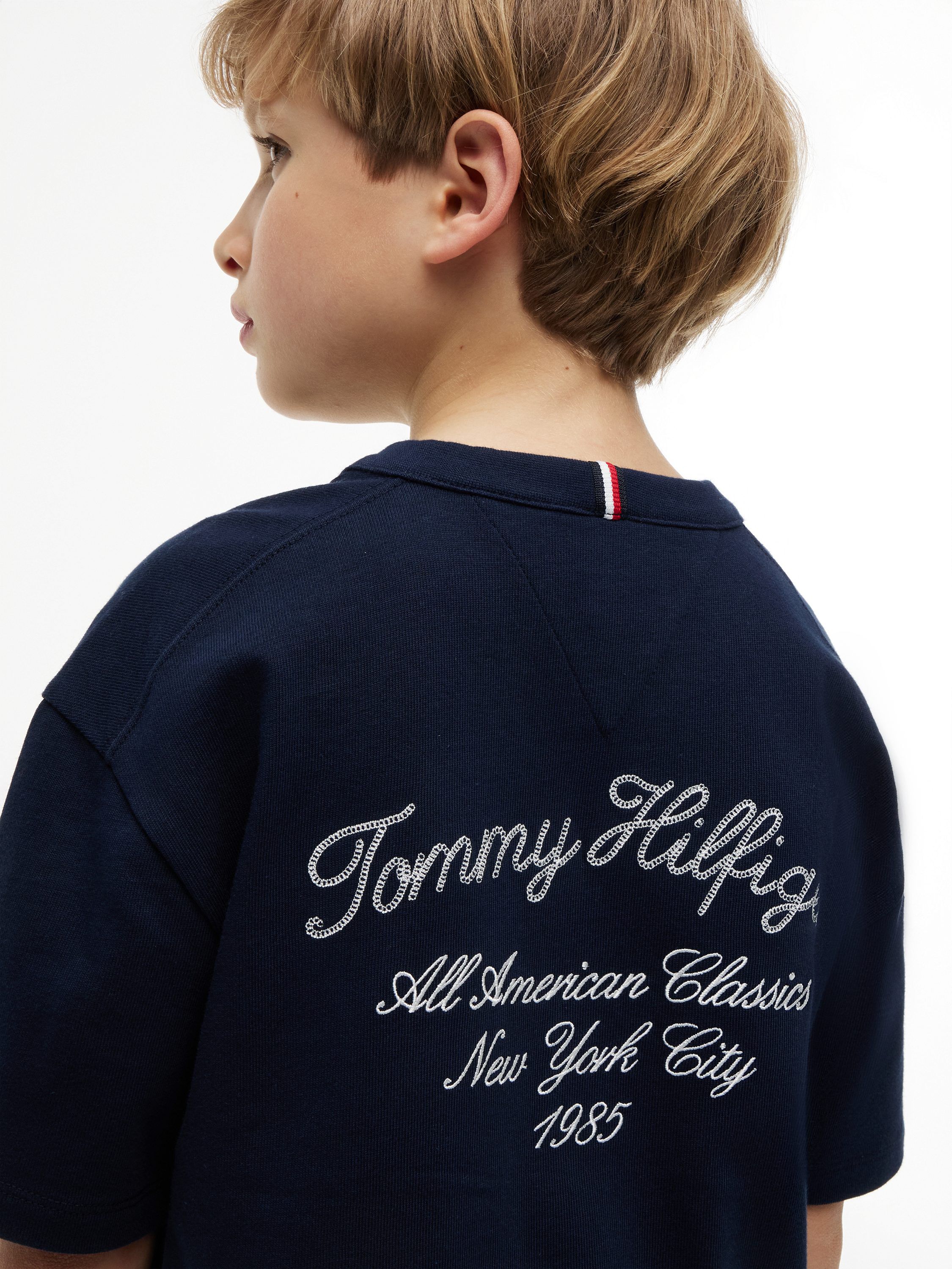 SCRIPT GRAPHIC T-SHIRT SS