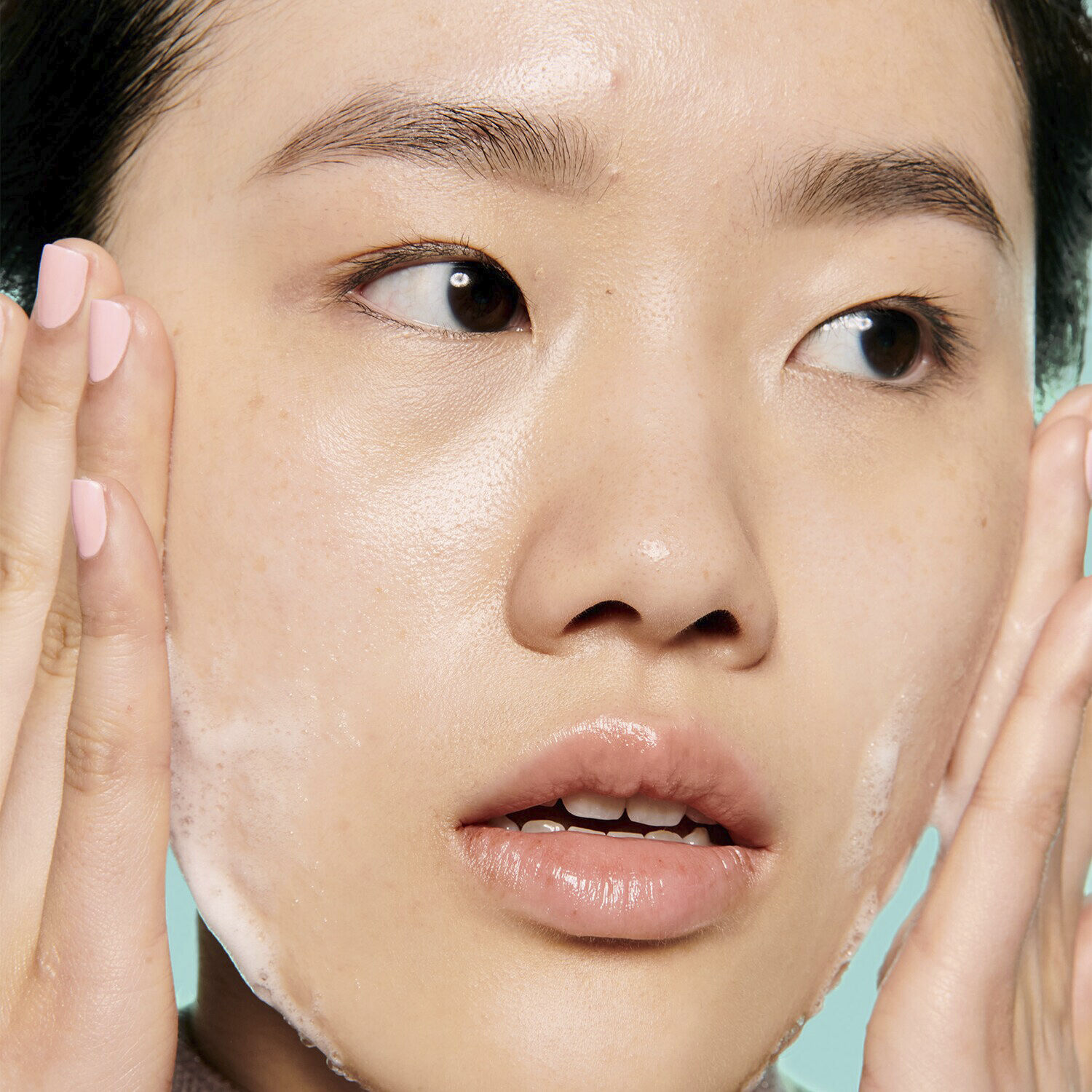 The POREfessional Tight n Toned toner till ansikte med AHA + PHA