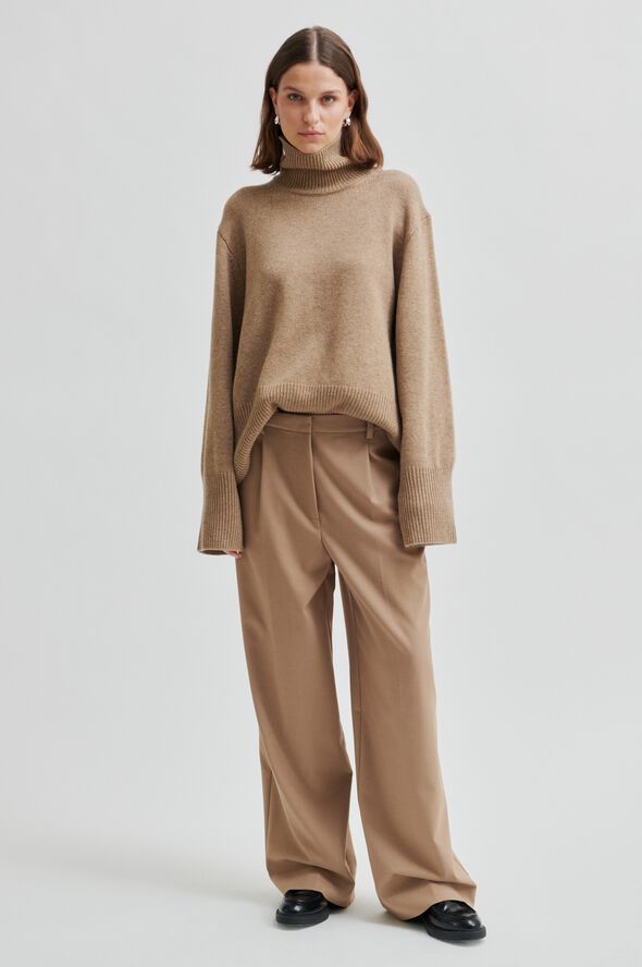 Alpha Knit T-Neck