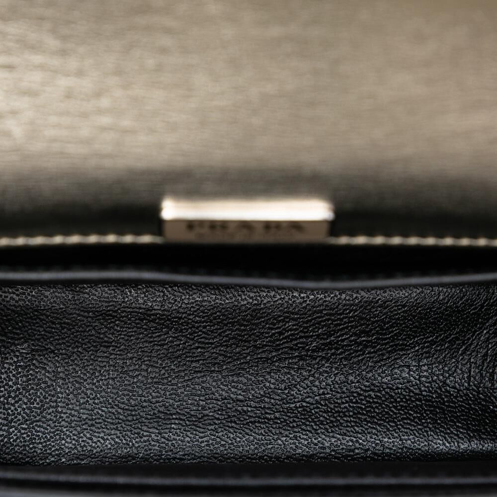 Prada Cahier