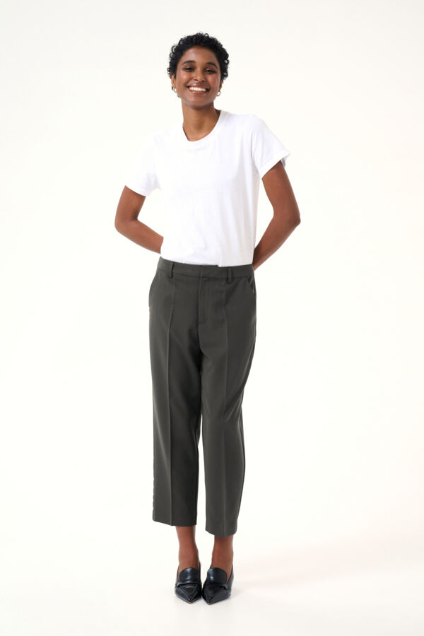 KAsakura Cropped Zipper pants