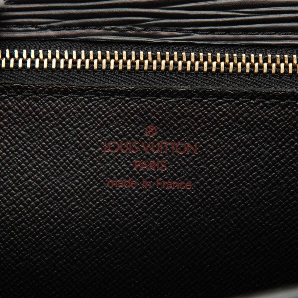 Louis Vuitton Pochette Sellier