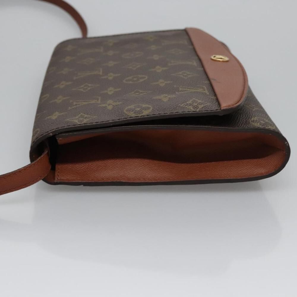 Louis Vuitton Shoulder Bags
