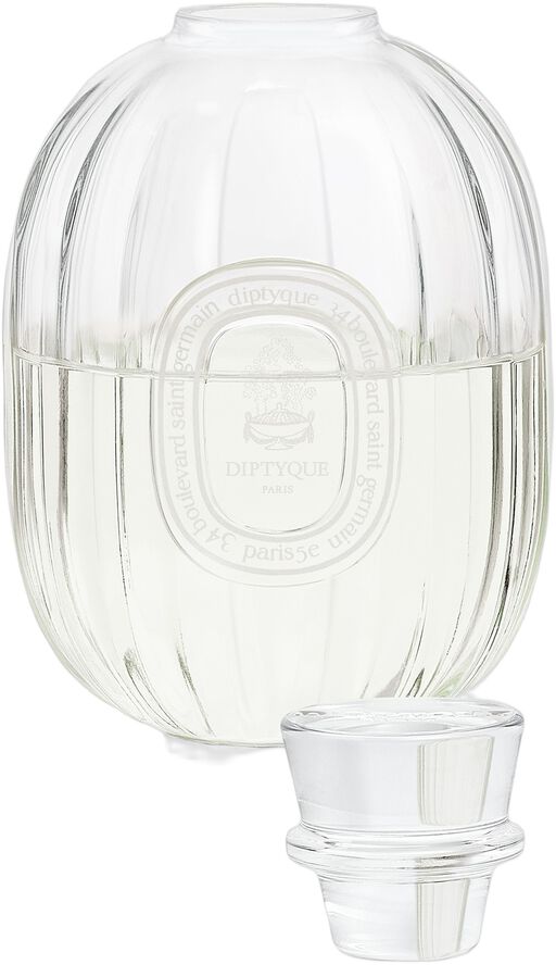Cap for small and classic reed diffusers