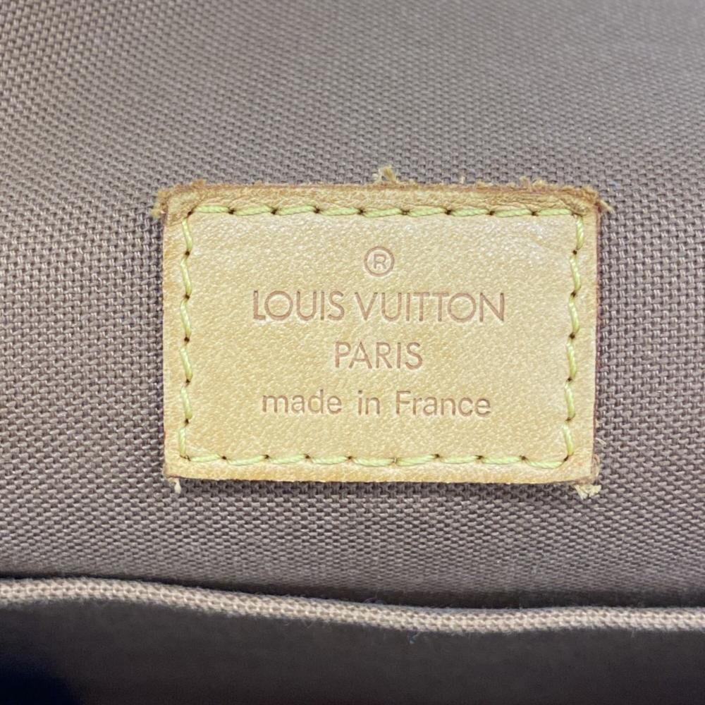 Louis Vuitton Shoulder Bags