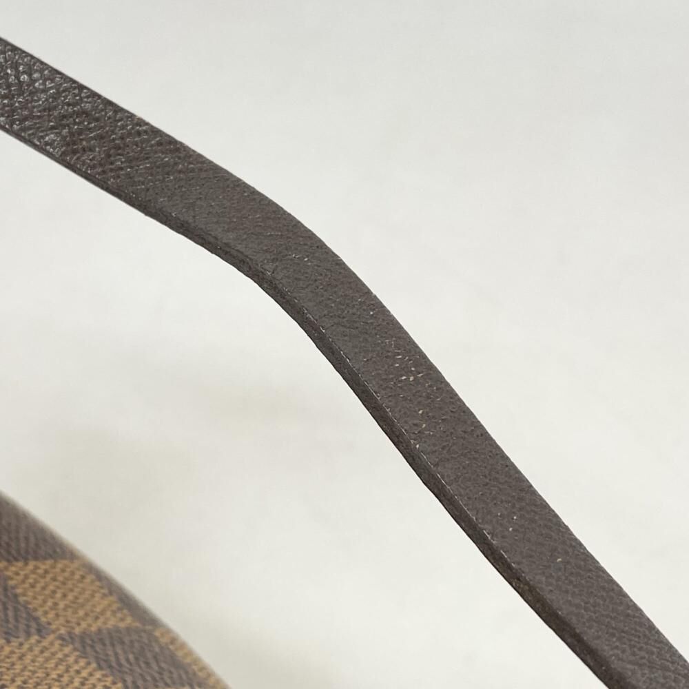 Louis Vuitton Trousse Makeup