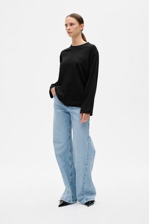JEEVONA T-Shirt