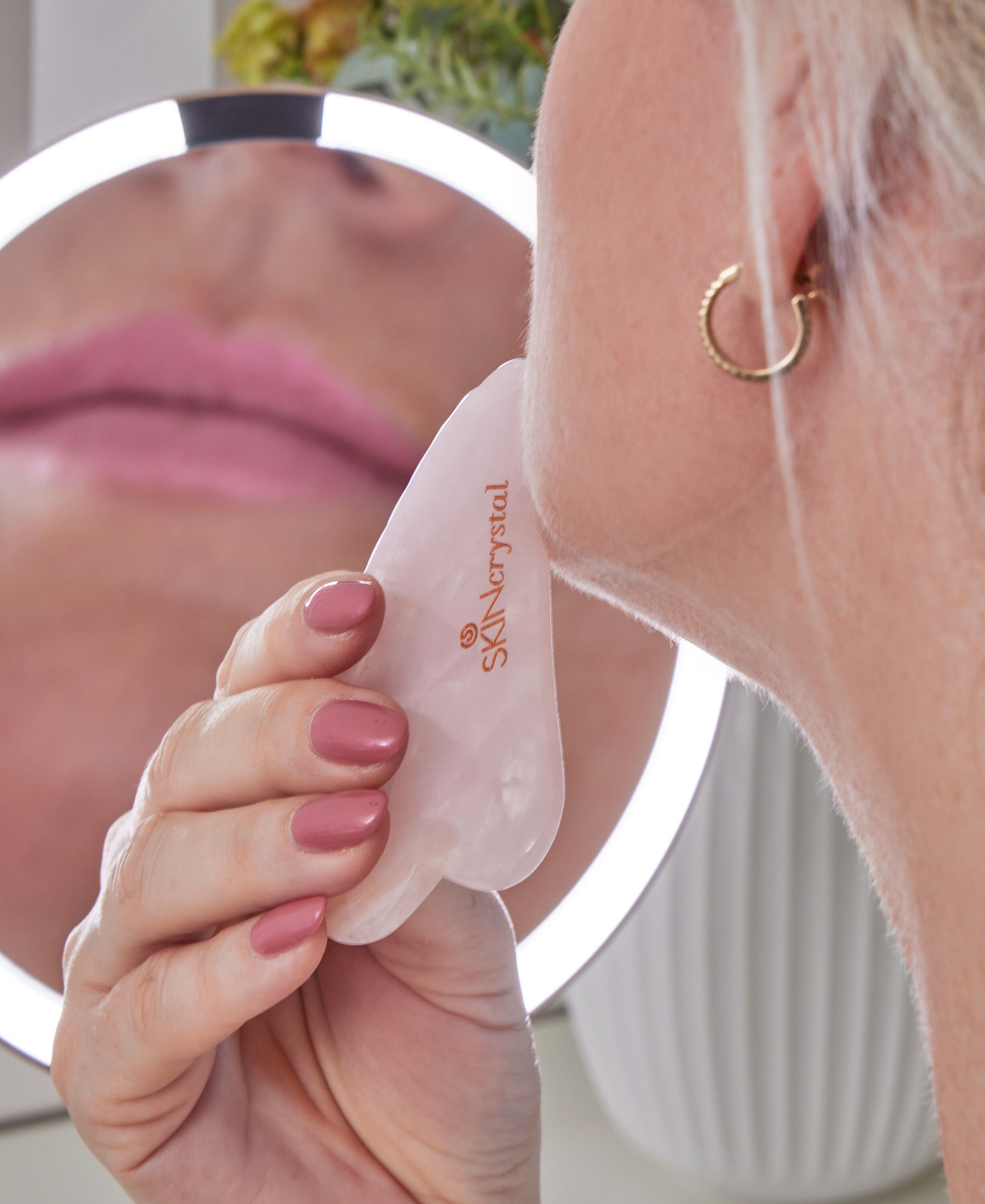 SKINcrystal Rosenkvarts Alt-i-et krystals&aelig;t