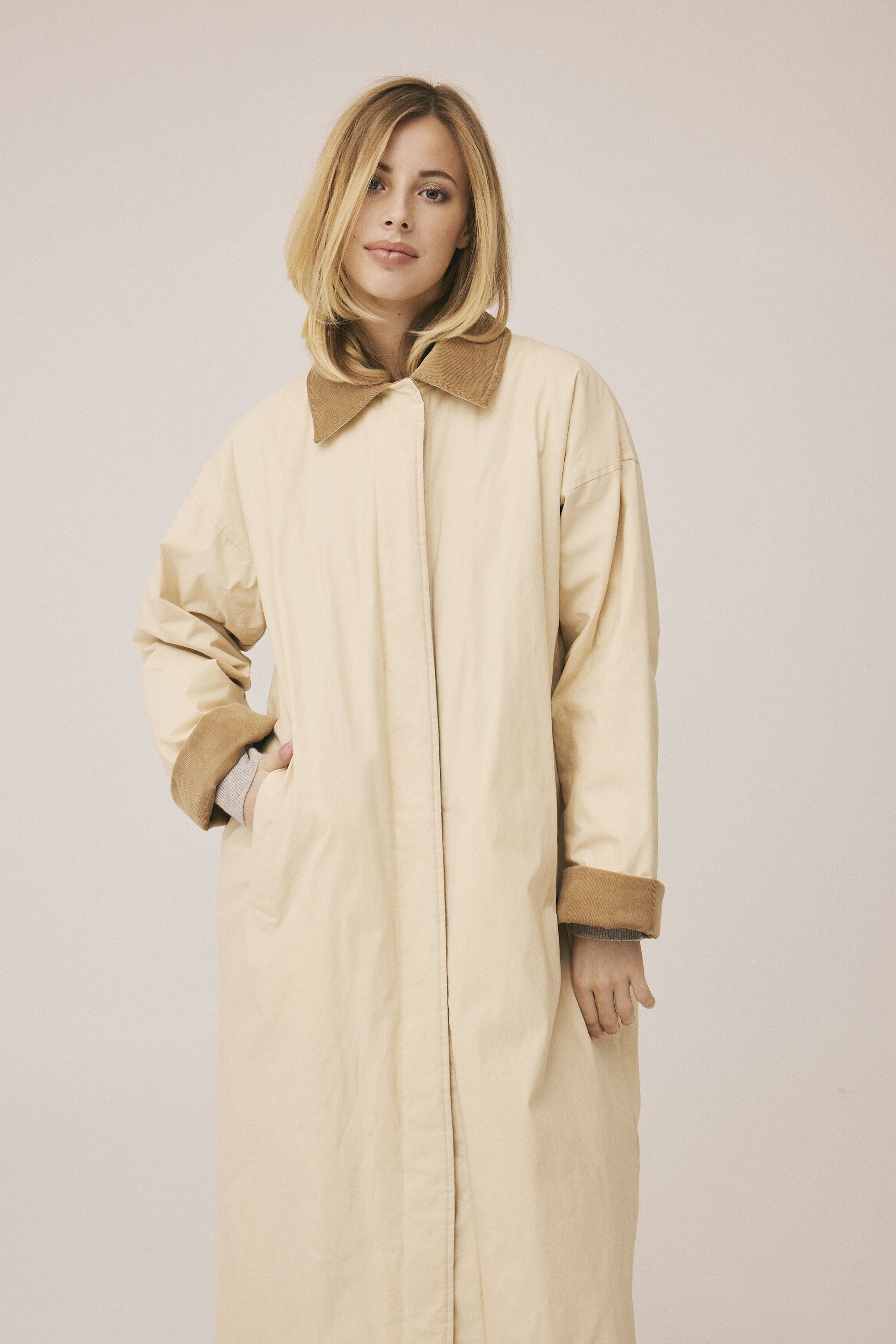 Emmy 1 coated jakke med fl&oslash;jskanter - GRS