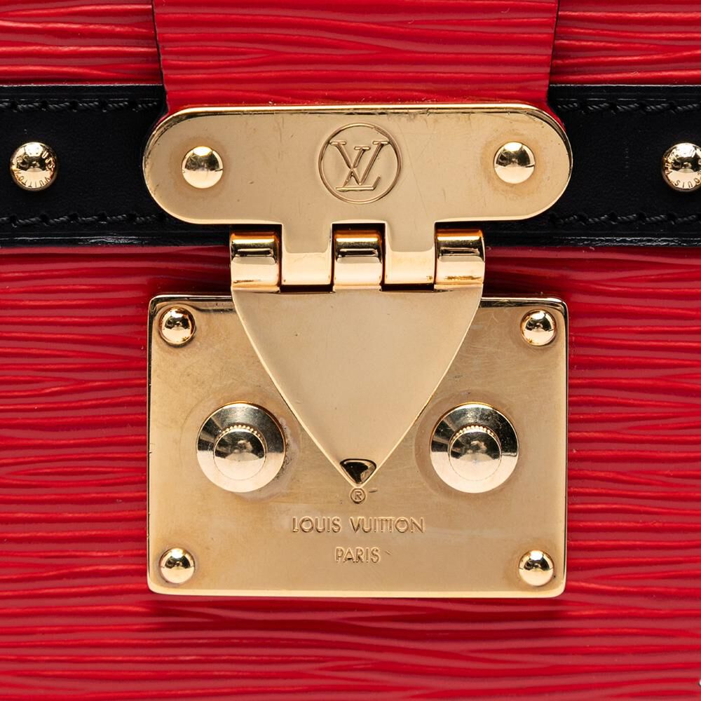 Louis Vuitton Clutch