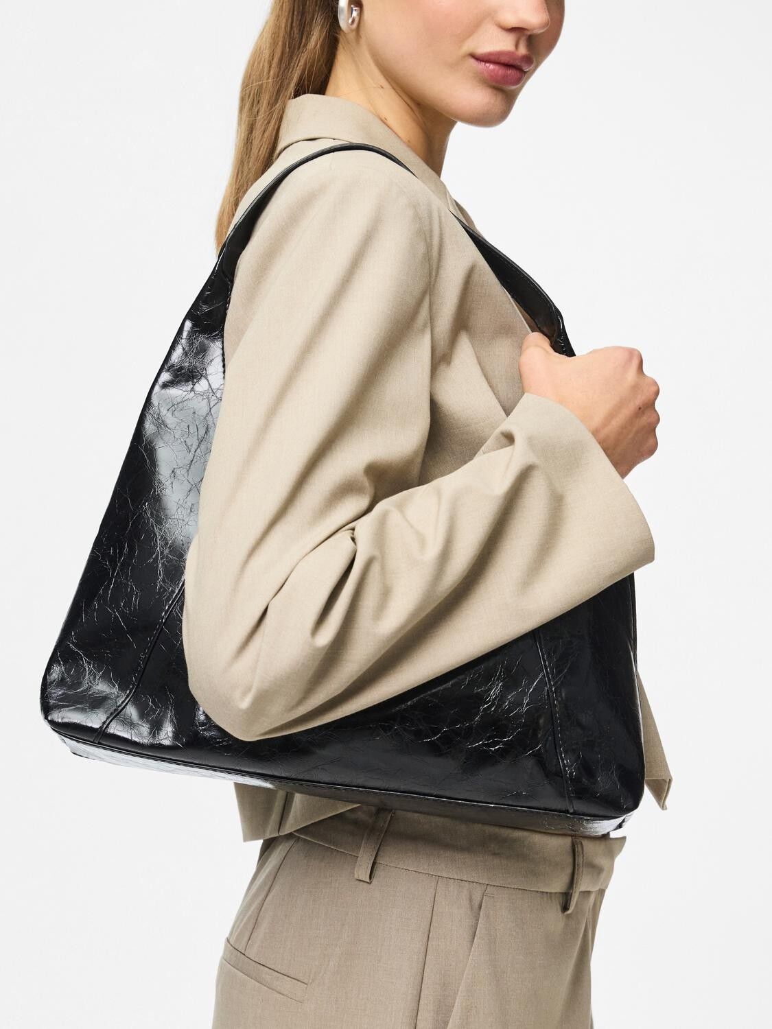 PCJOYE PATENT HOBO BAG D2D FSY