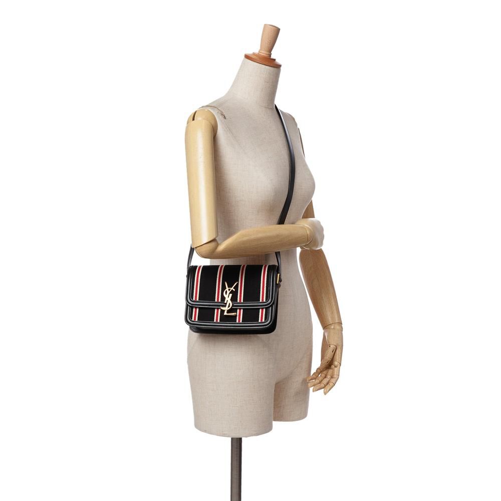 Yves Saint Laurent Shoulder Bag