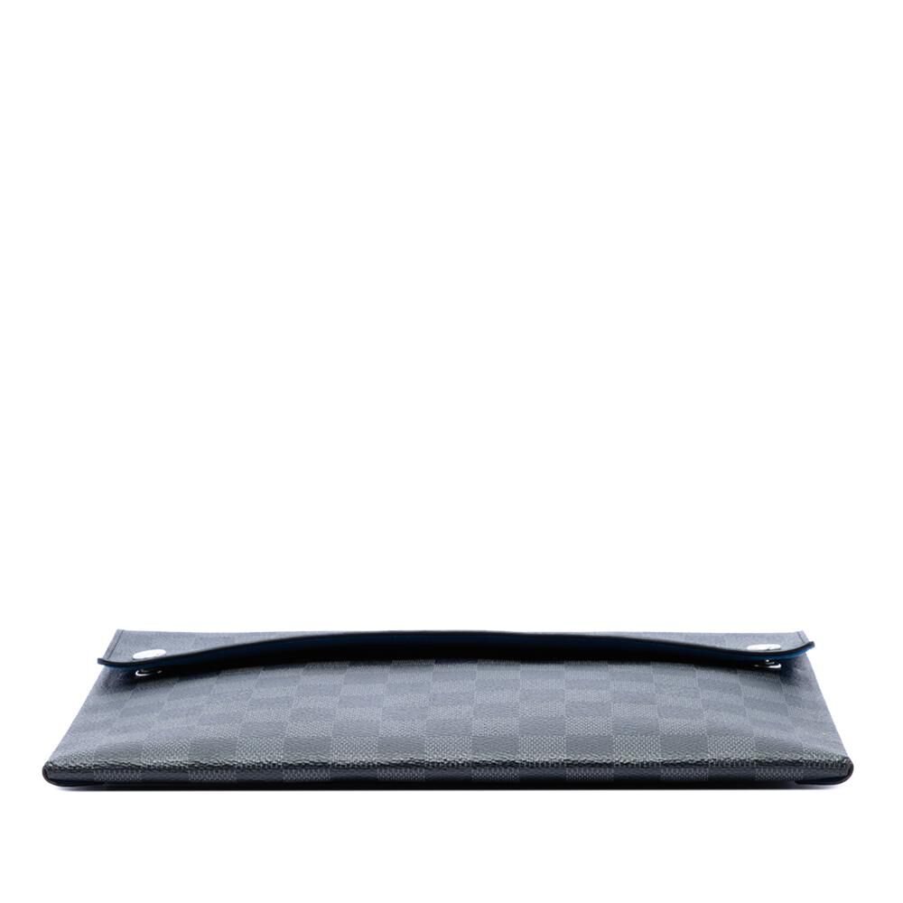 Louis Vuitton Clutch