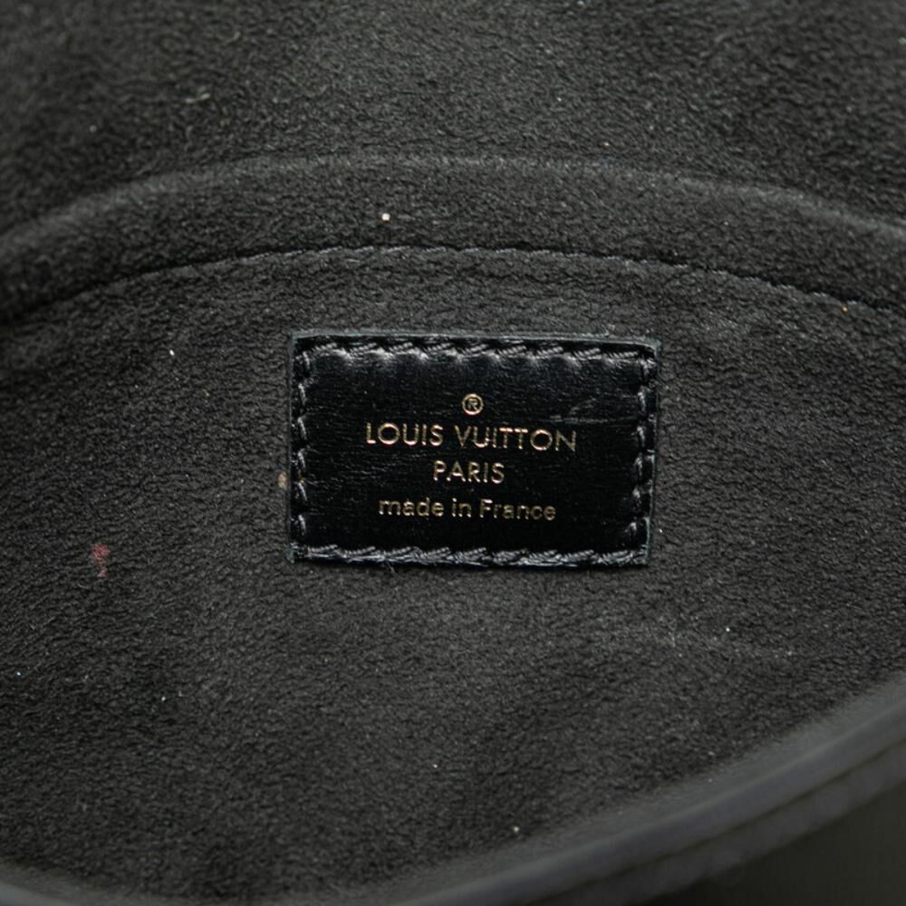 Louis Vuitton Saumur
