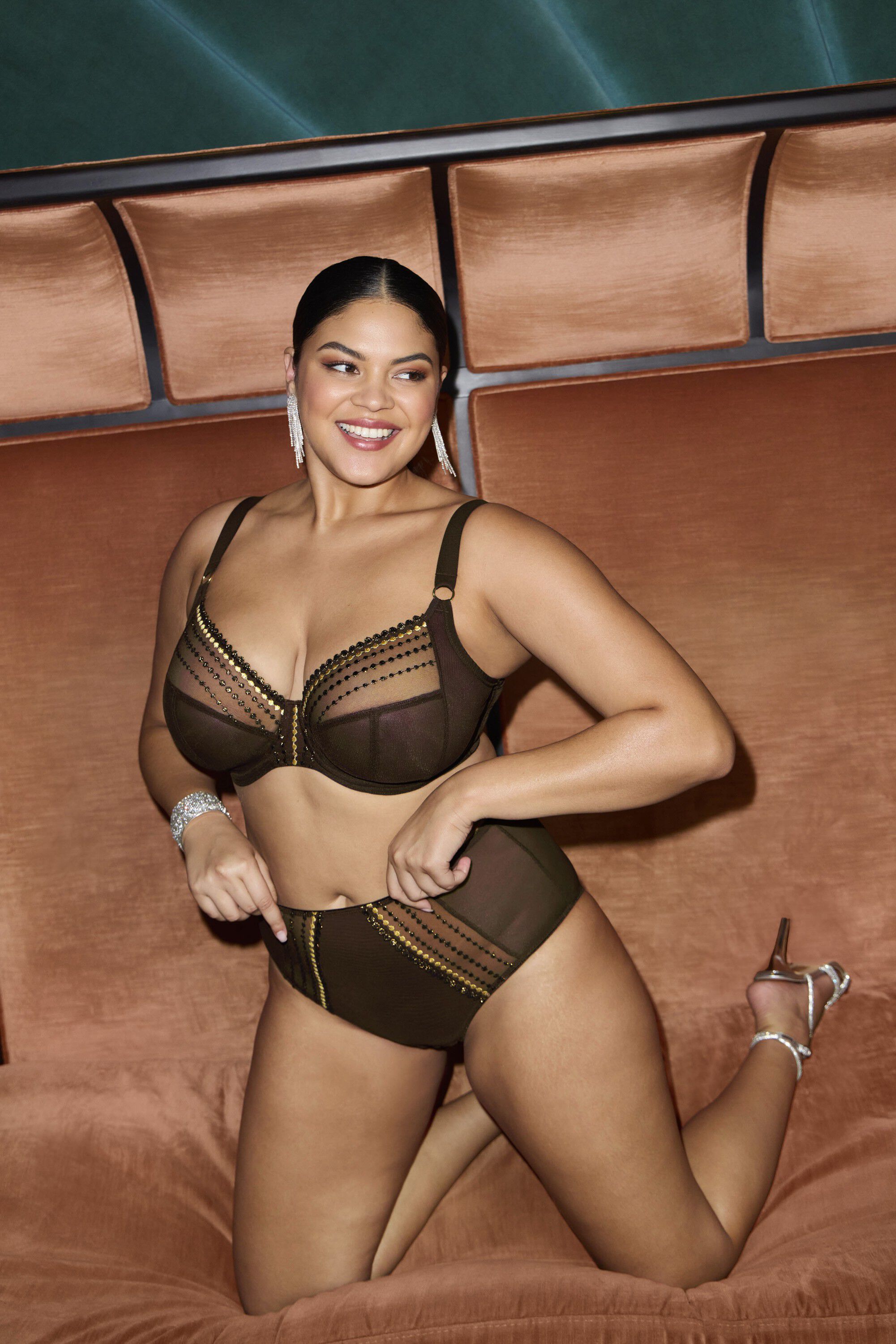 MATILDA UW PLUNGE BRA
