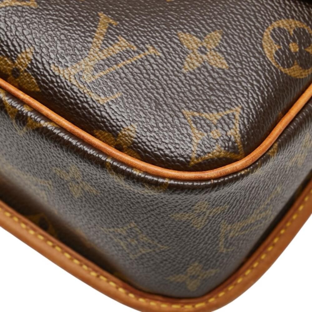 Louis Vuitton Shoulder Bags