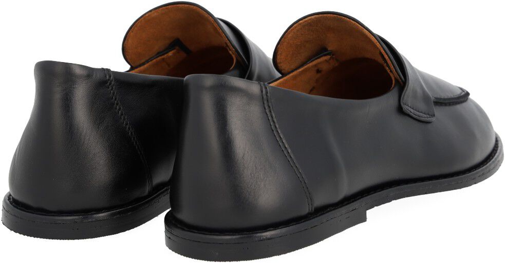 Ultrabl&oslash;d loafer med stikningsdetalje