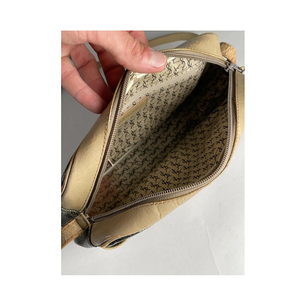 Yves Saint Laurent Shoulder Bag