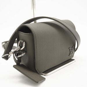 Louis Vuitton Shoulder Bags