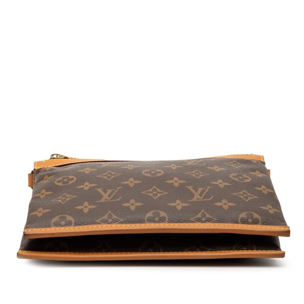 Louis Vuitton Messenger