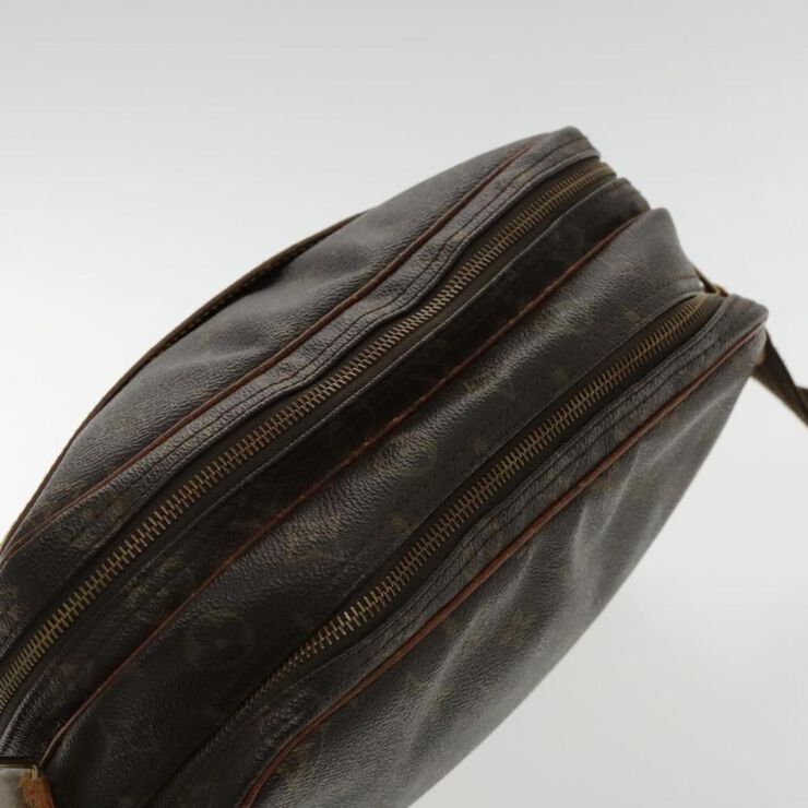 Louis Vuitton Reporter