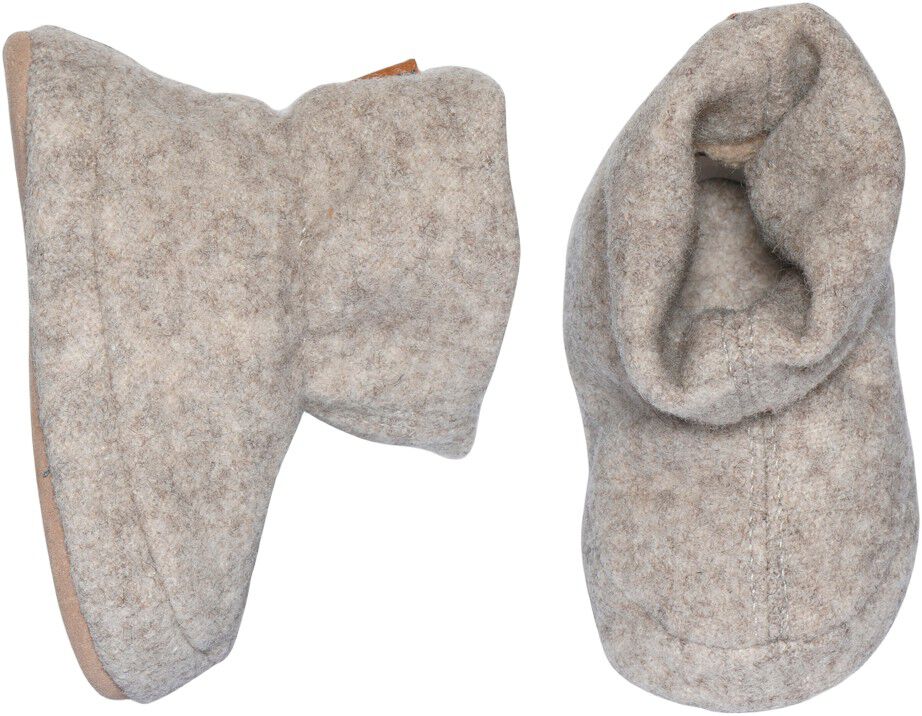 Wolly textile slippers