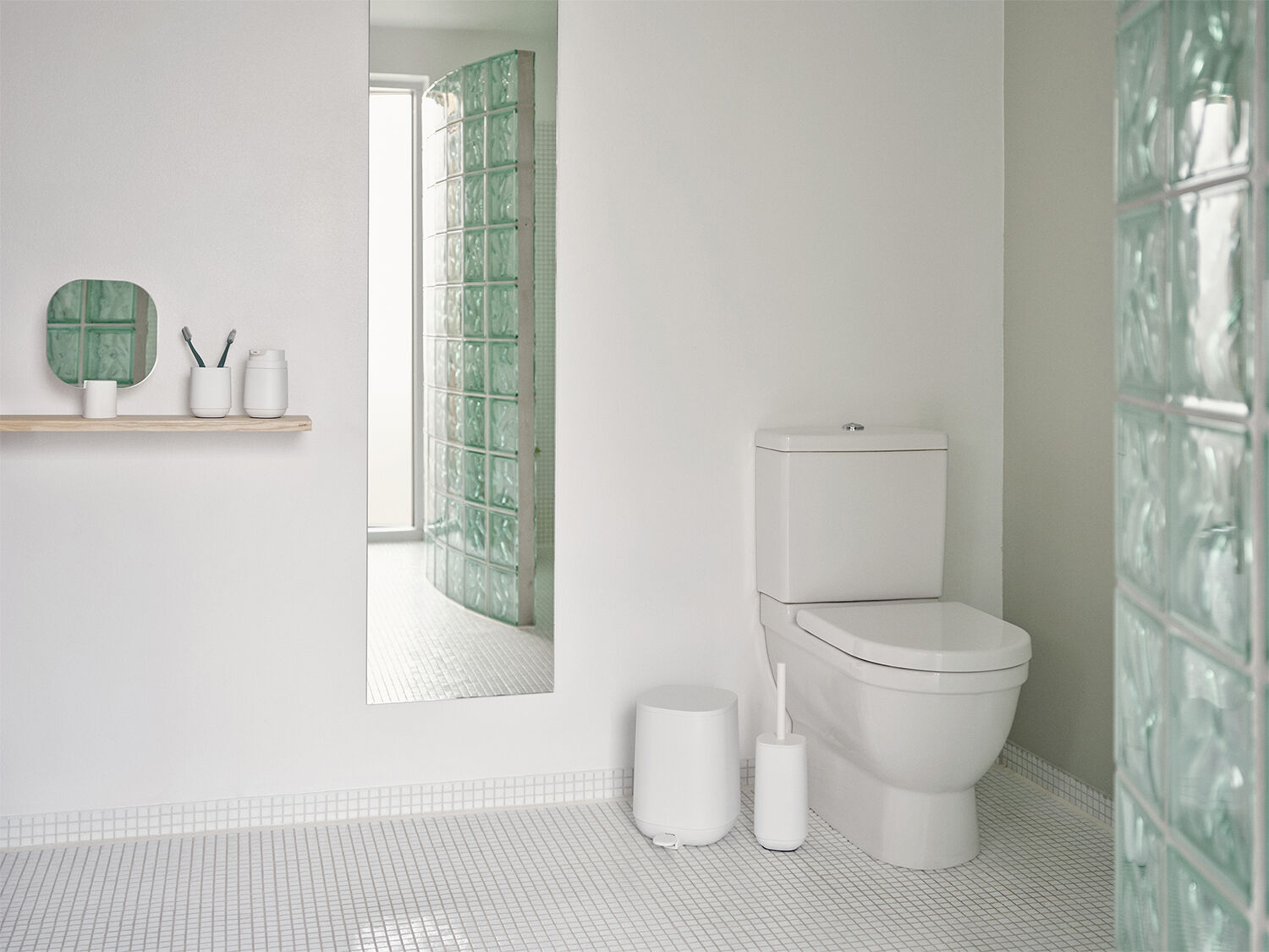 Tandborstmugg Time White