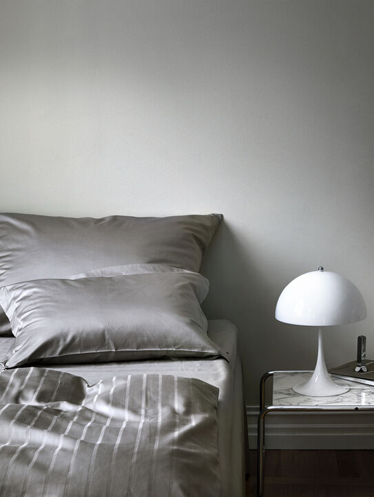 Høie Milano dämpad grå 150x210/50x60