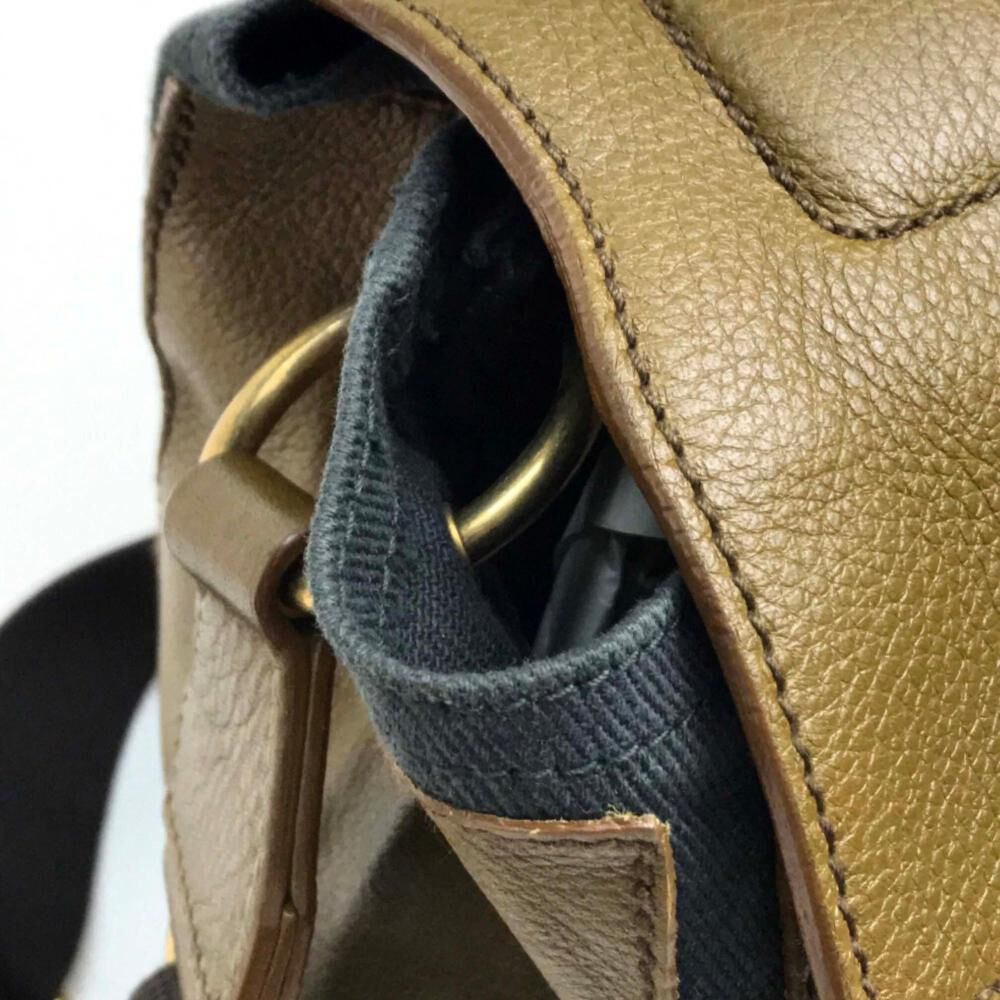 Yves Saint Laurent Shoulder Bag