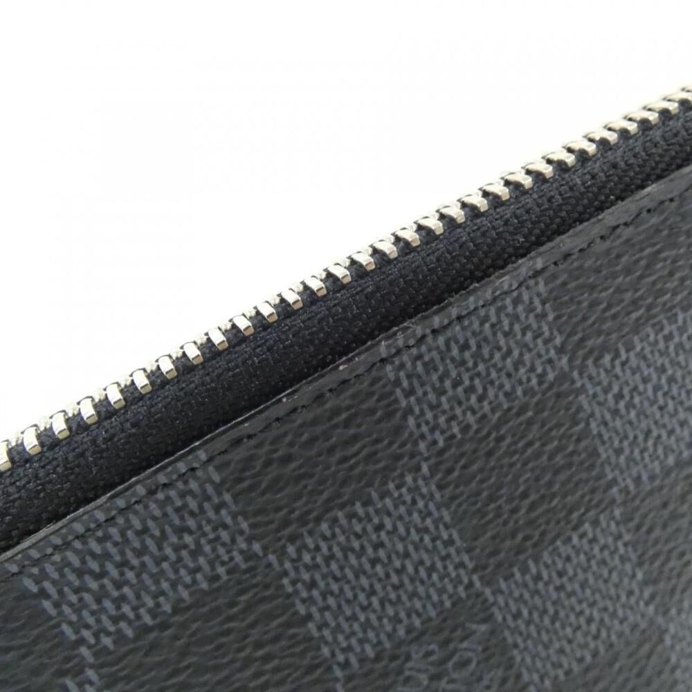 Louis Vuitton Clutch