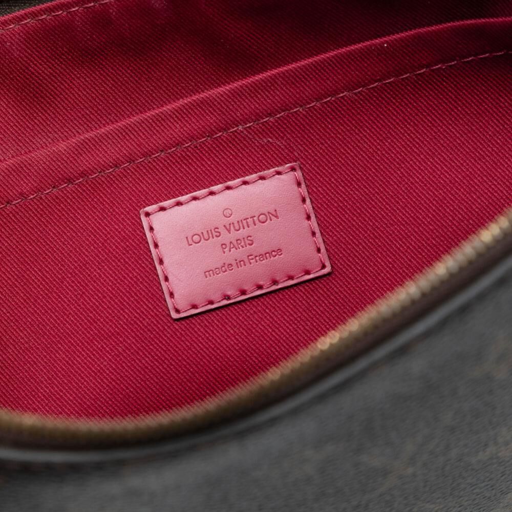 Louis Vuitton Clutch