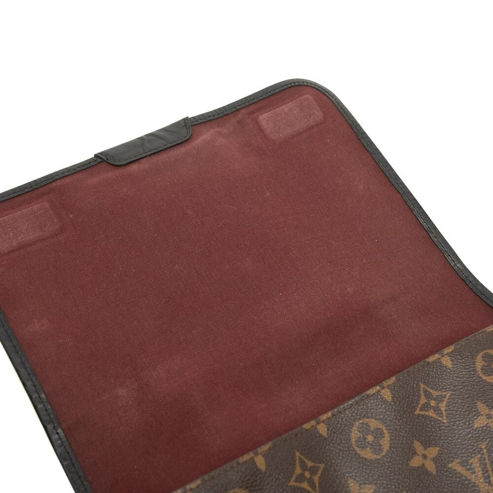 Louis Vuitton Crossbody Bag