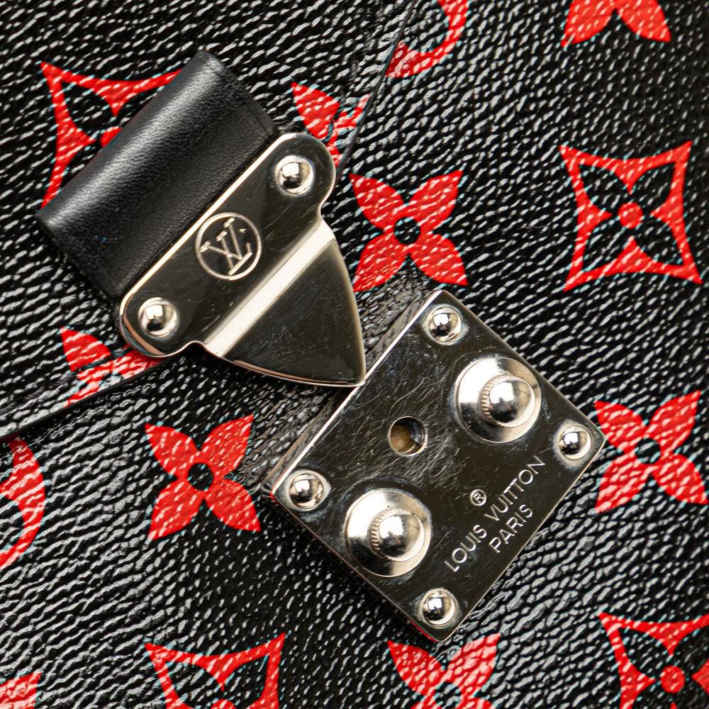 Louis Vuitton Pochette M&eacute;tis