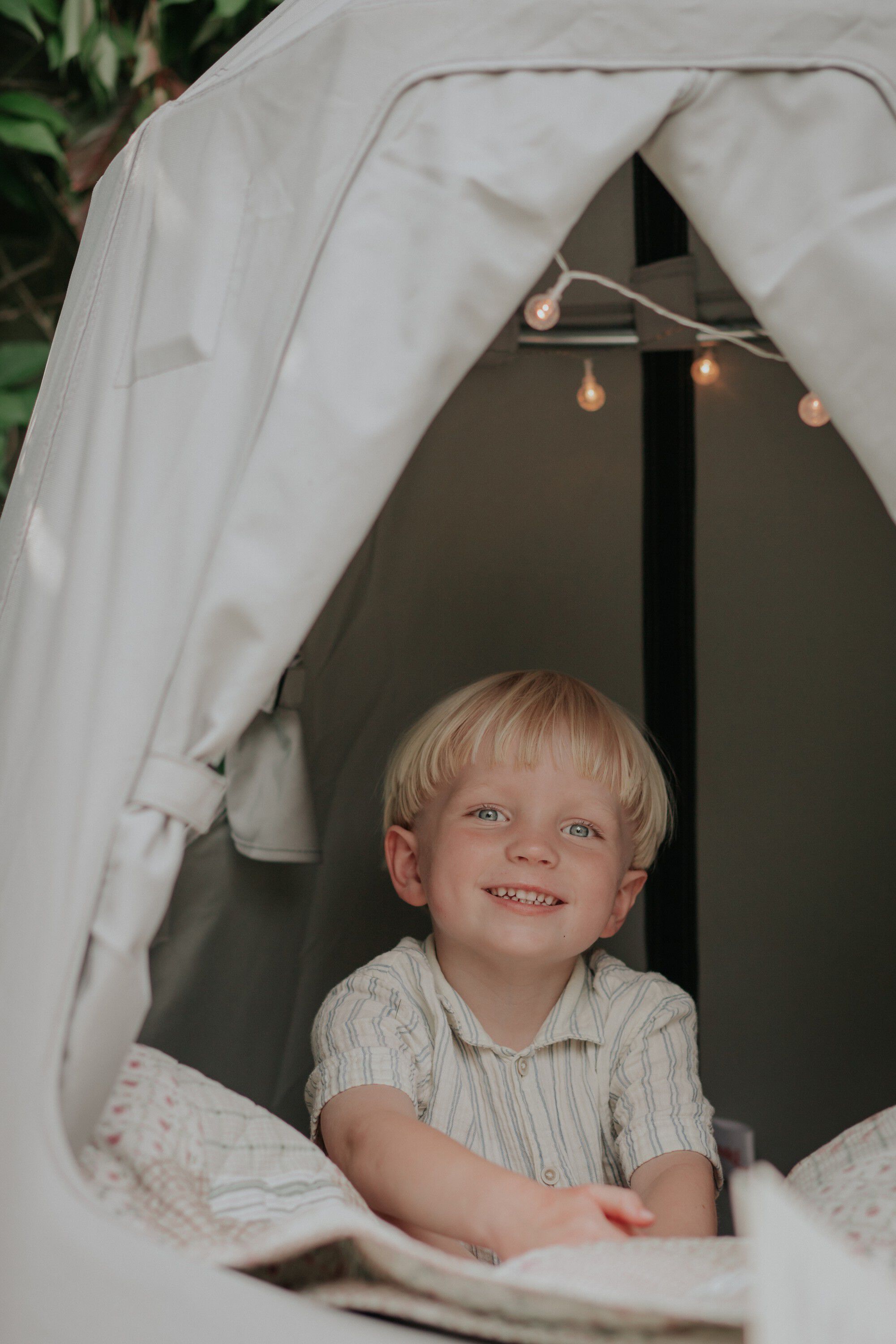 Krea Hangout Deluxe Tent