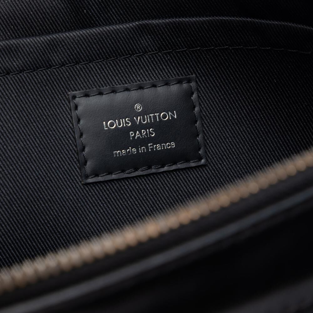 Louis Vuitton Clutch