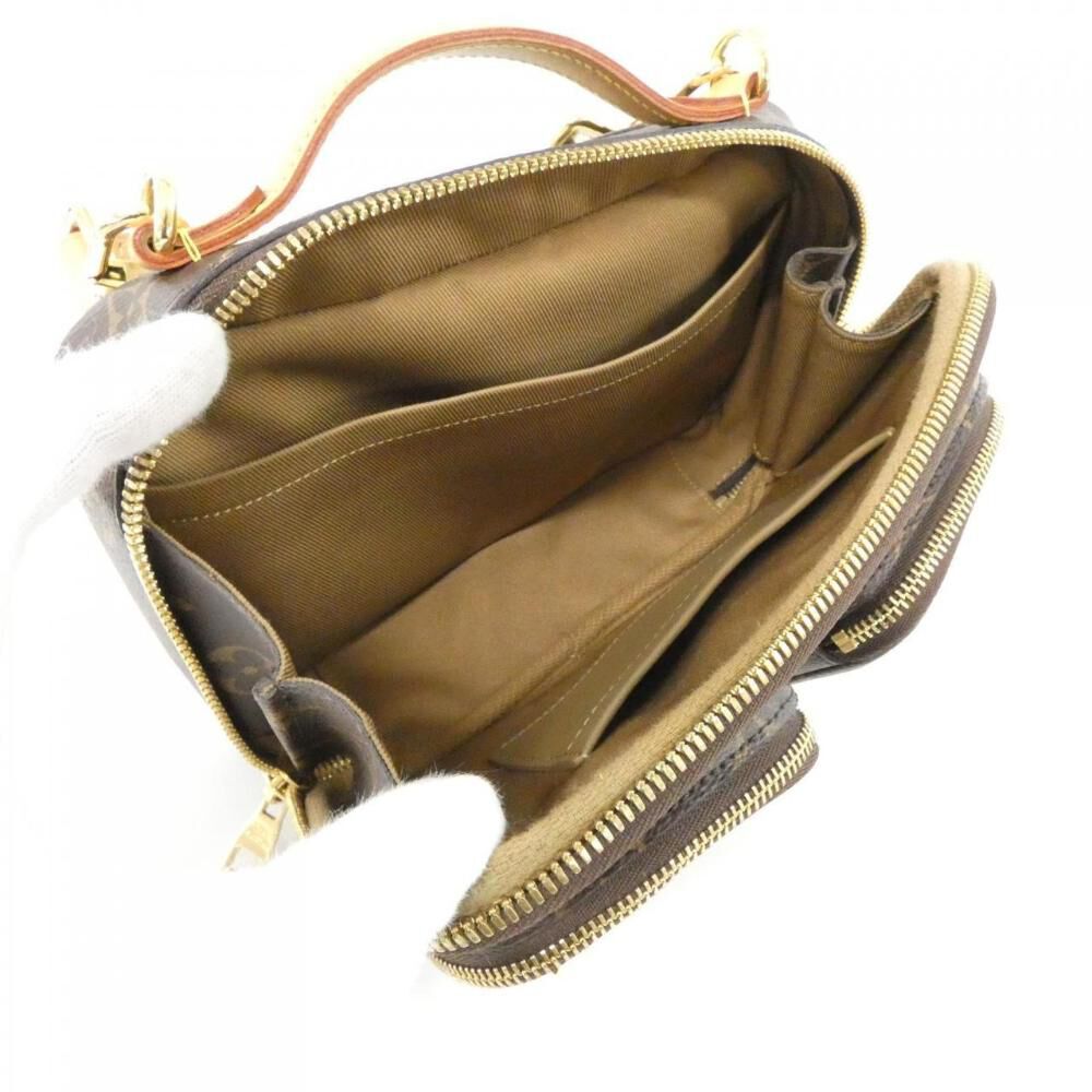 Louis Vuitton Shoulder Bags