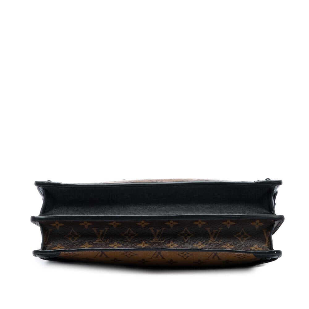 Louis Vuitton Clutch
