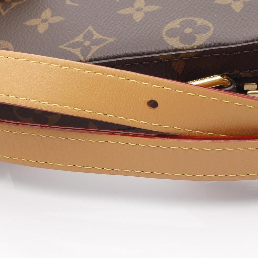Louis Vuitton Shoulder Bags