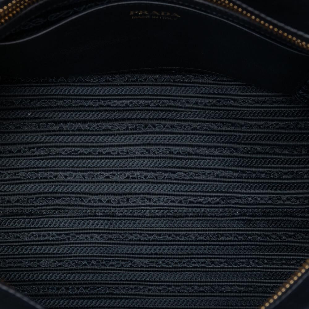 Prada Esplanade
