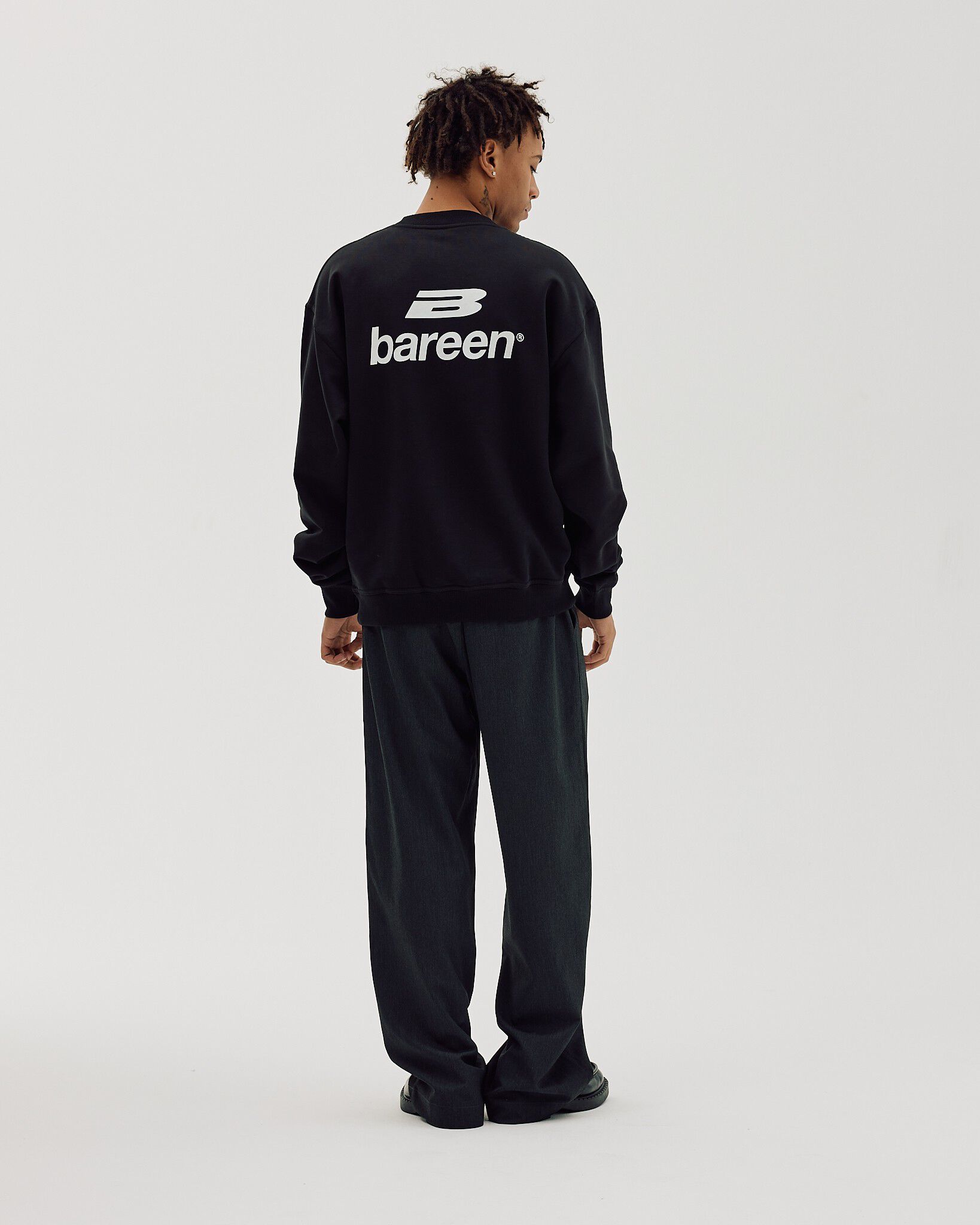 Oversized Crewneck Logo