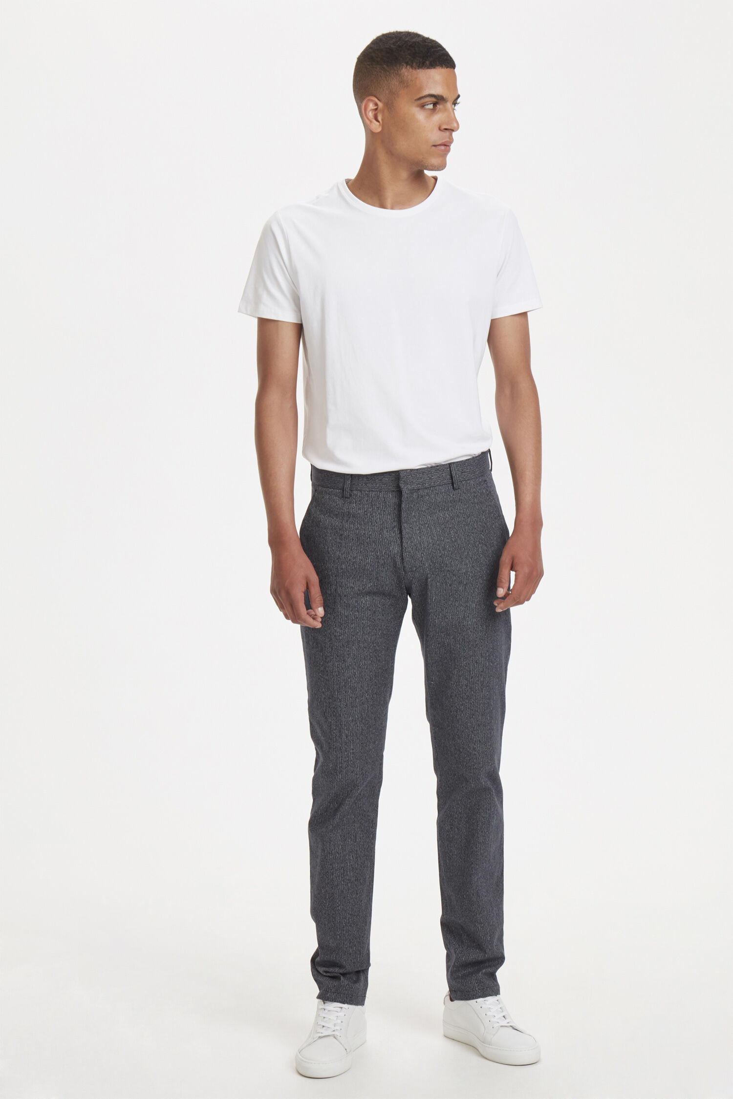 Pristu CM Abstract Herringbone