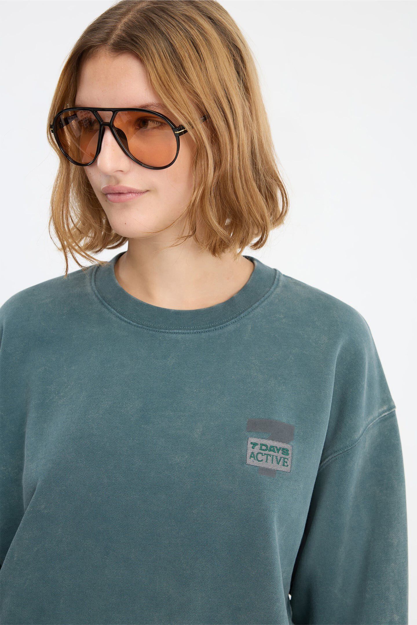 Regular Crewneck