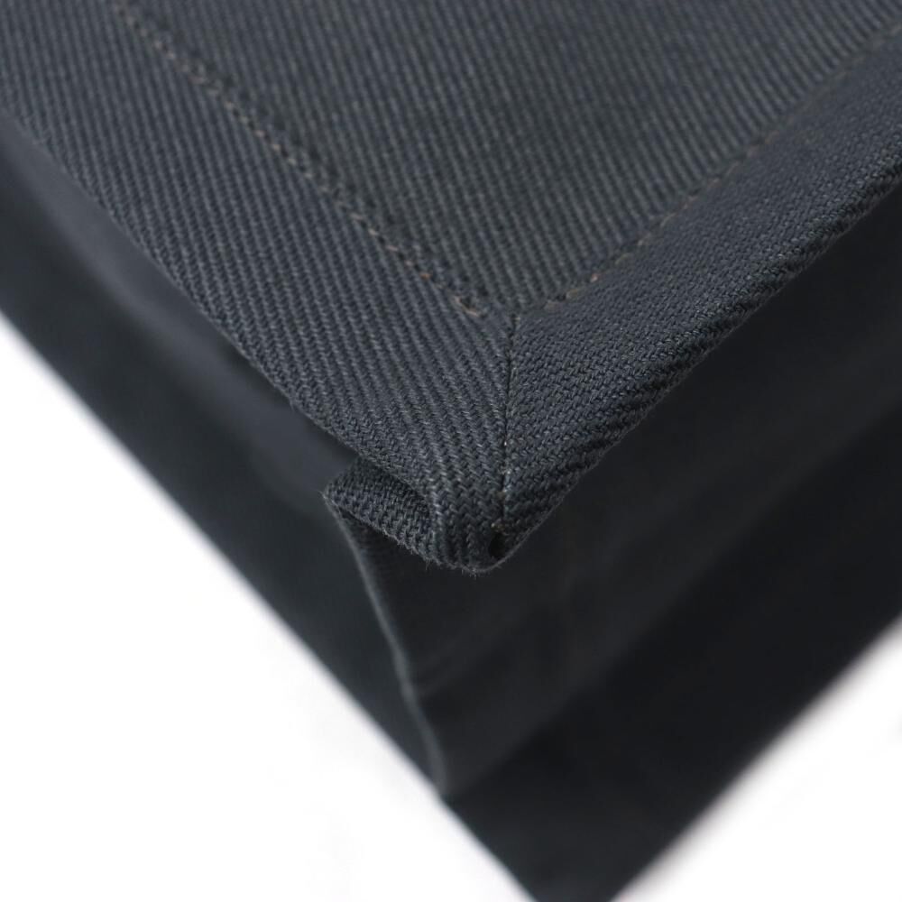 Yves Saint Laurent Tote