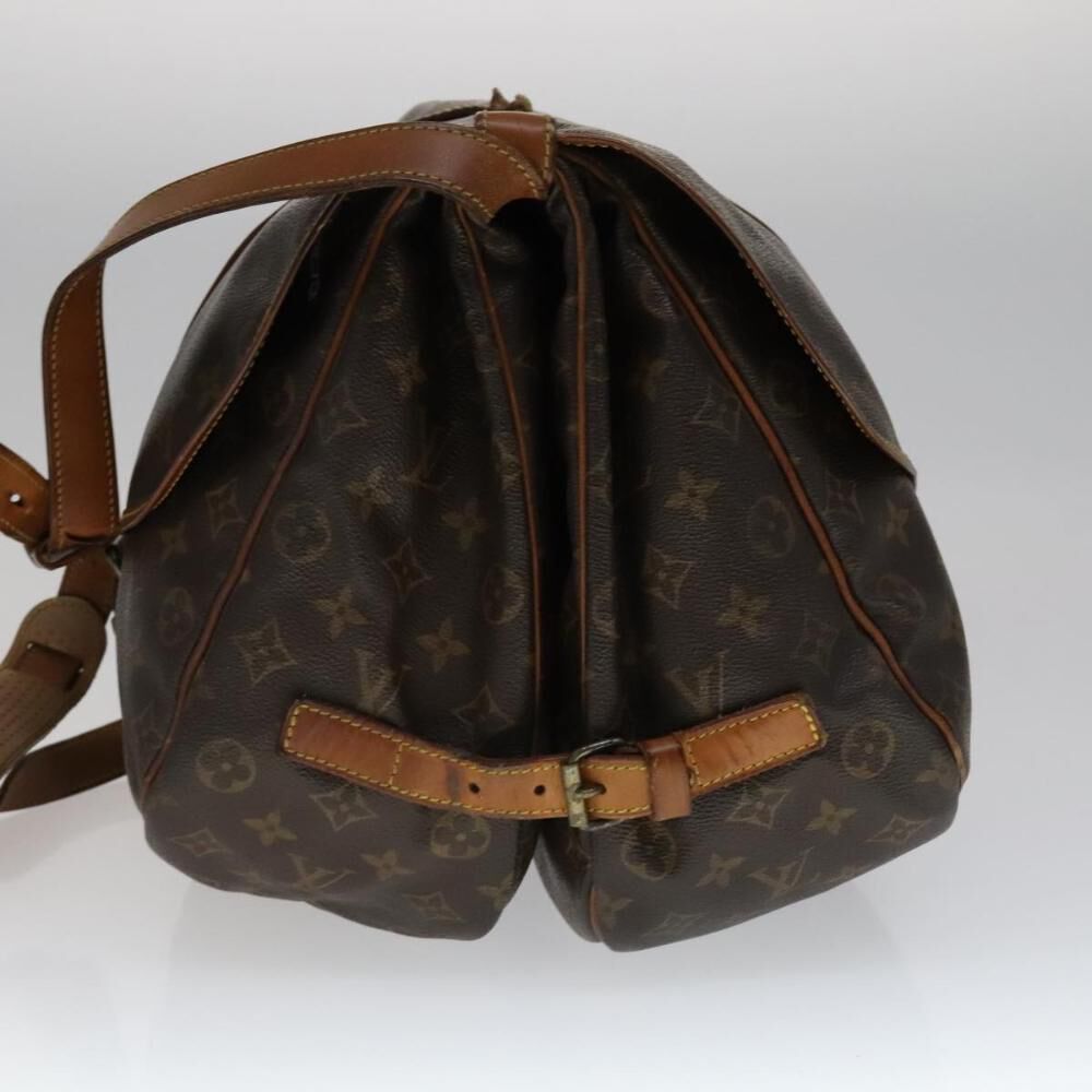 Louis Vuitton Saumur