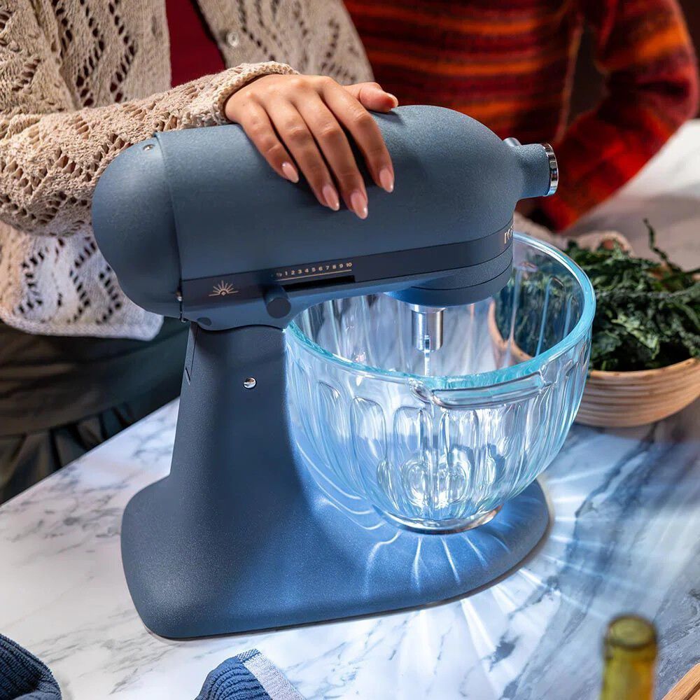 2026 DESIGN SERIES TILT-HEAD STAND MIXER - Luminaire
