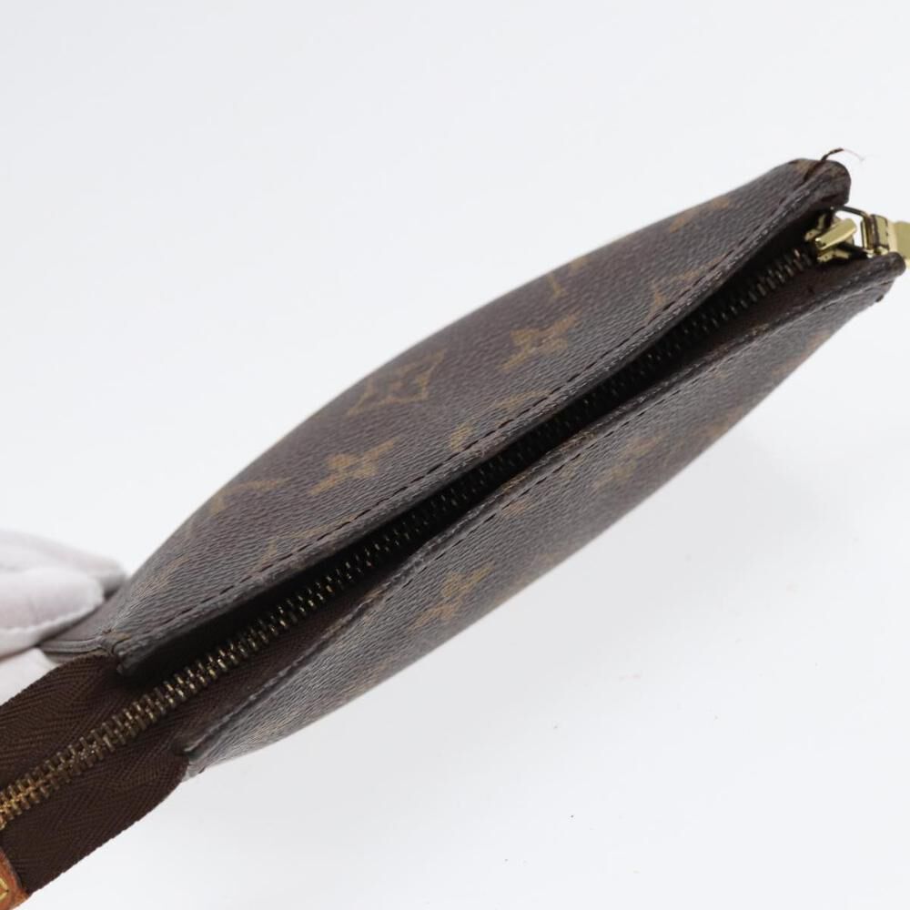 Louis Vuitton Poche Toilette