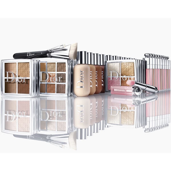 Backstage Retractable lip brush